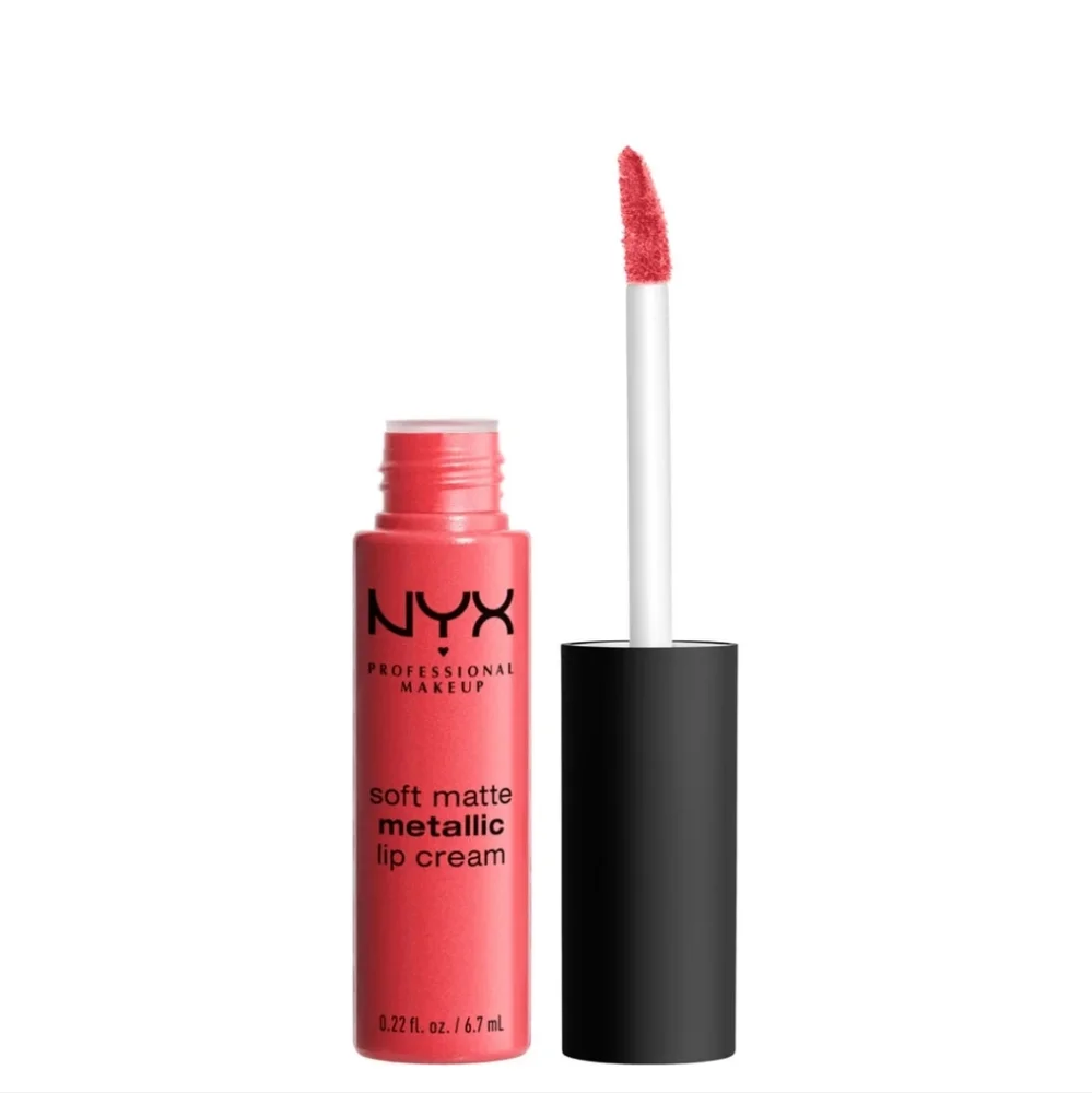 NYX Metallic Makeup Soft Matte Metallic Lip Cream, Manila